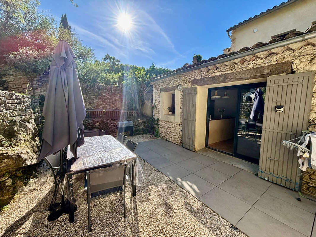 Maison à CHANTEMERLE-LES-GRIGNAN