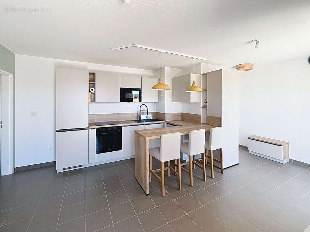 Appartement 57 m² à La Seyne-Sur-Mer  - photo 3