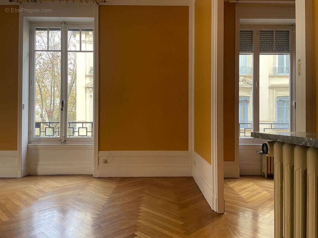 Appartement à LYON-6E
