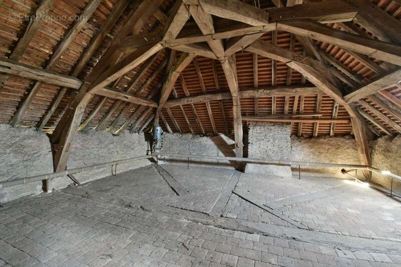 Maison à SAINT-LEGER-MAGNAZEIX