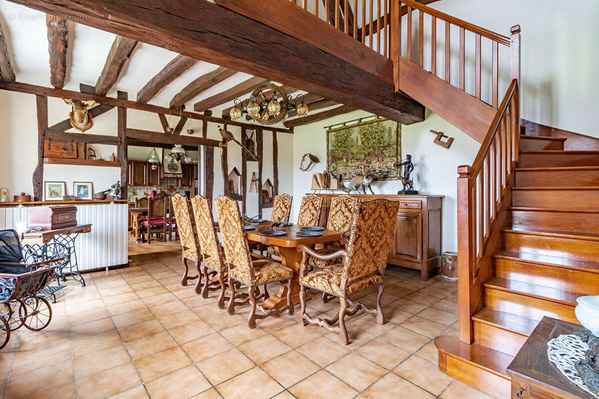 Maison à PRECY-SUR-VRIN