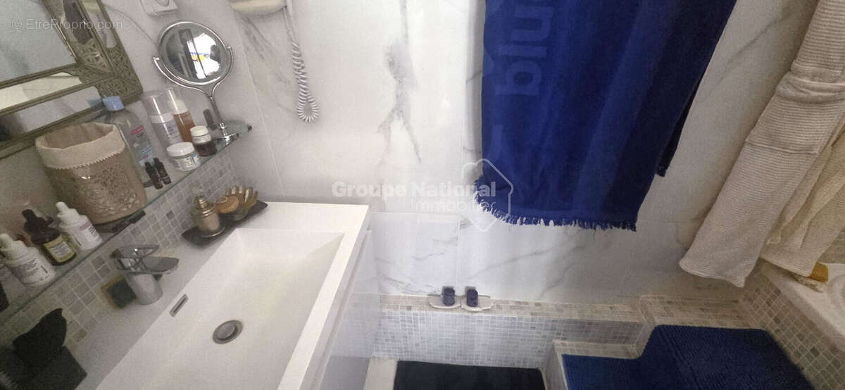 Appartement à LE ROVE