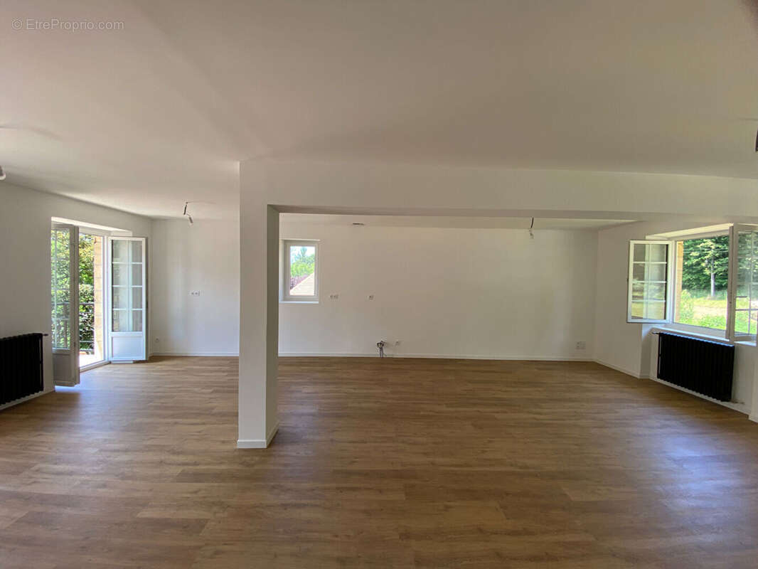 Maison à CARSAC-AILLAC