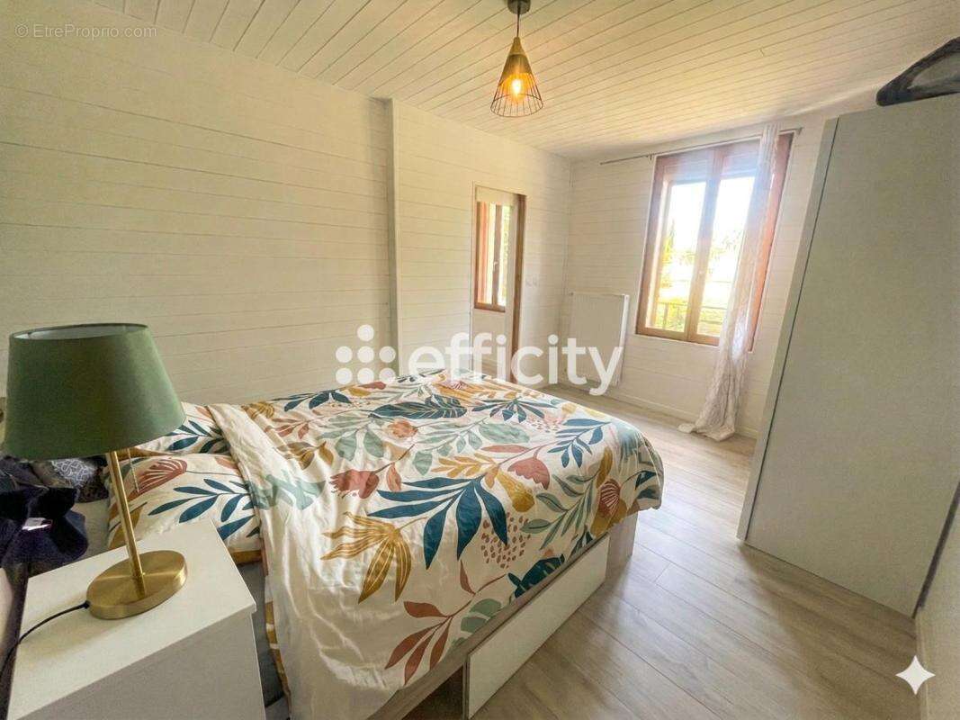 Maison 80 m² à Culhat  - photo 5