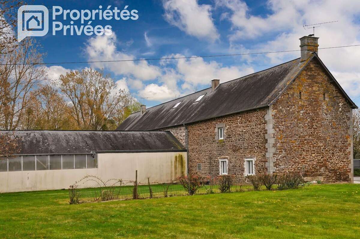 Maison à MONTENAY