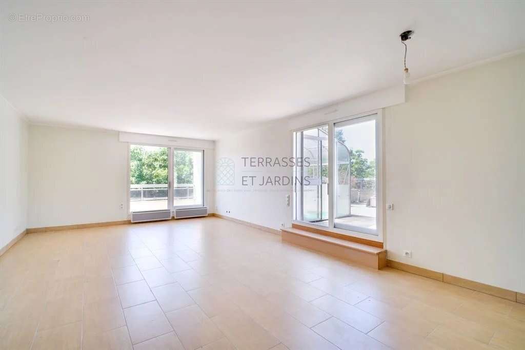 Appartement à SAINT-MAURICE