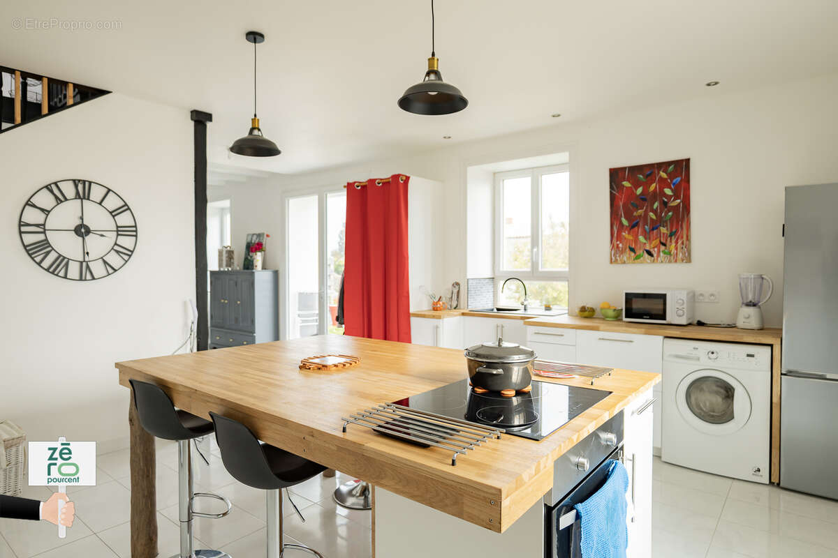 Maison à MOUZEUIL-SAINT-MARTIN