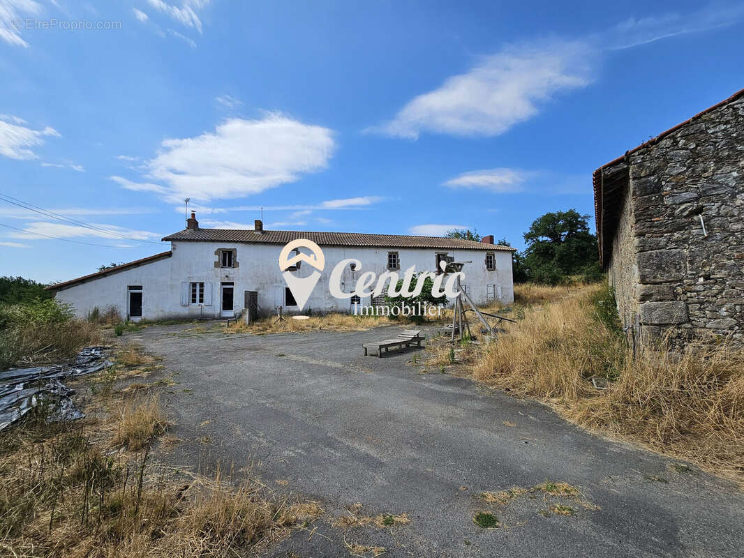 Appartement à BRESSUIRE