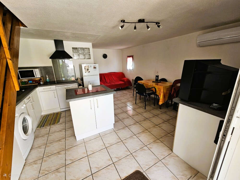 Villa t3+mezzanine-le village-le barcares - photo 3