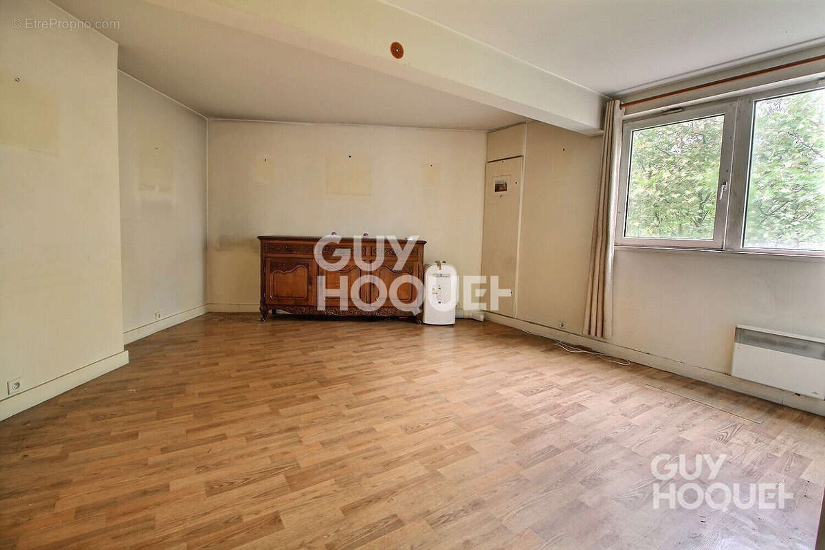 Appartement à CHAVILLE