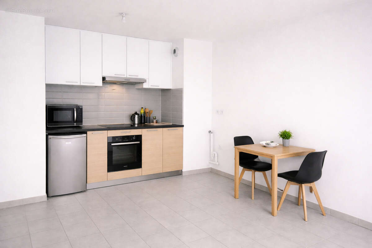 Appartement à DECINES-CHARPIEU