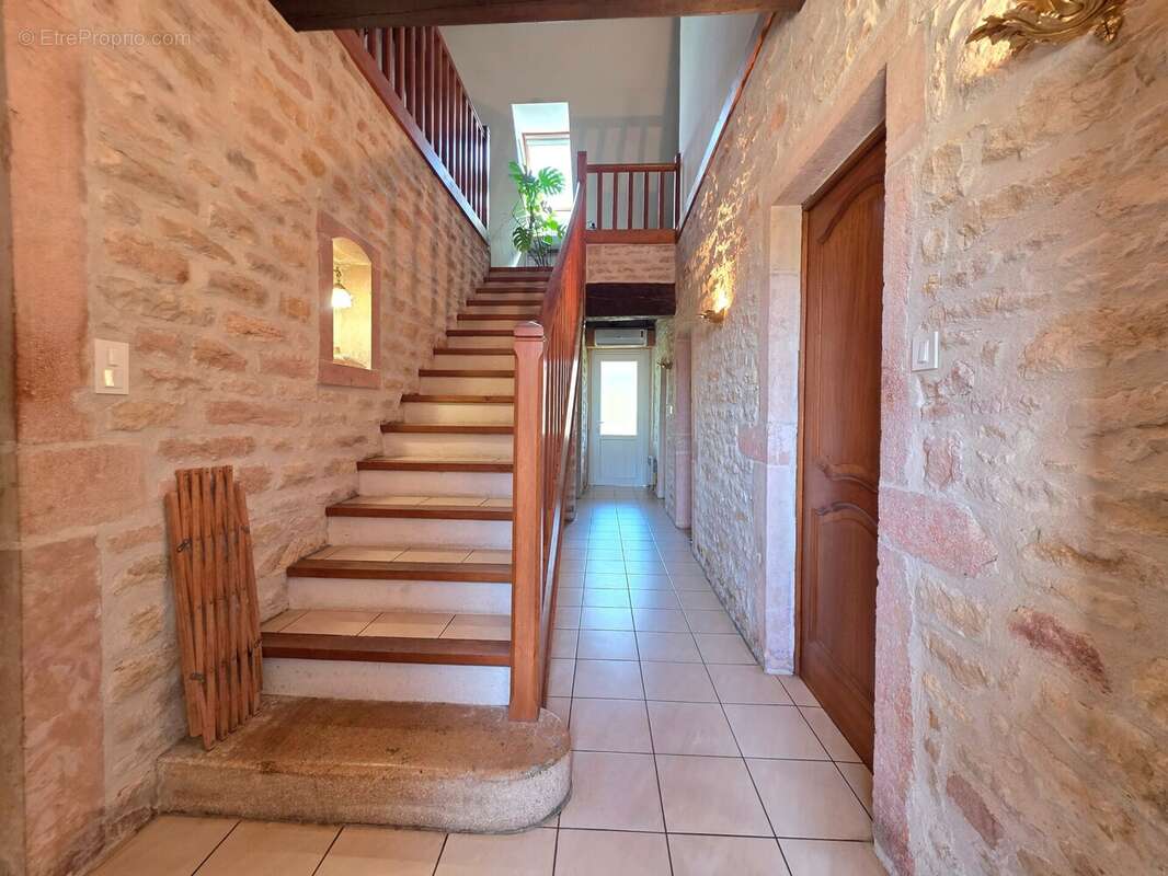 Maison à CUISERY
