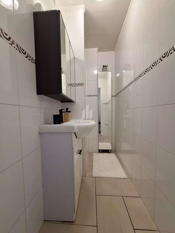 Appartement à FONTAINE