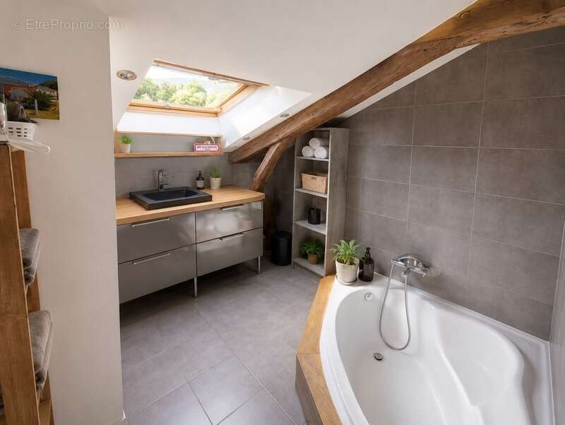 T3 Duplex lumineux avec espace bureau – Faibles charges – Centre-ville - photo 12