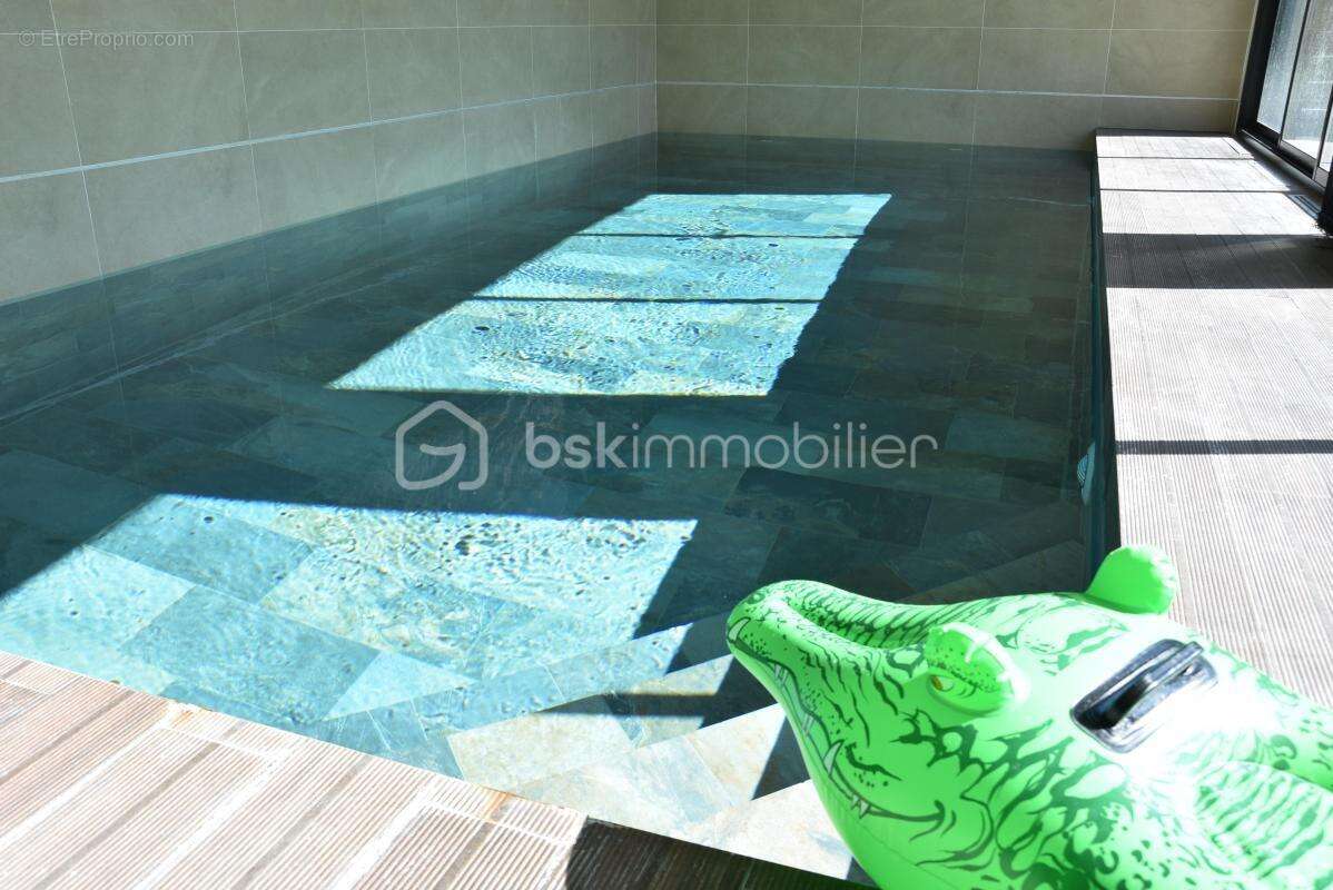 Maison à VILLEVAUDE