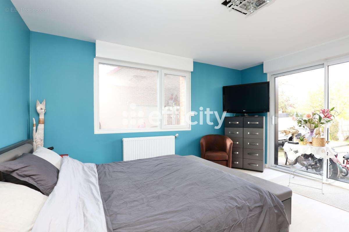 Maison à PECQUENCOURT