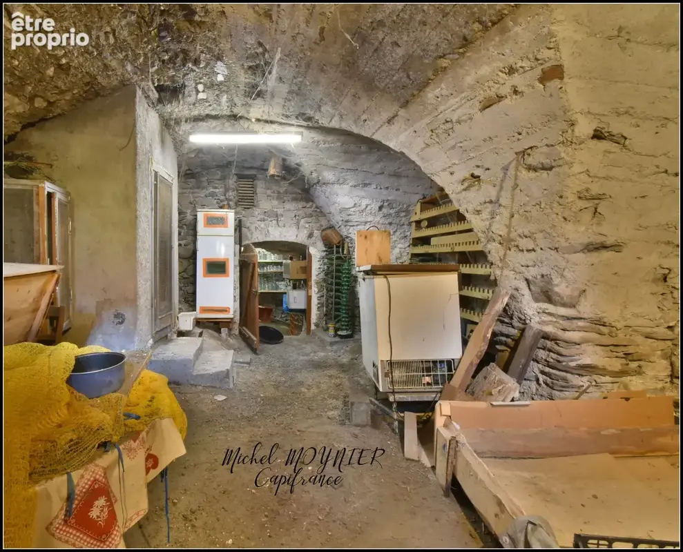 Maison de village à rénover avec grange de 186 m² à Siguret - photo 18