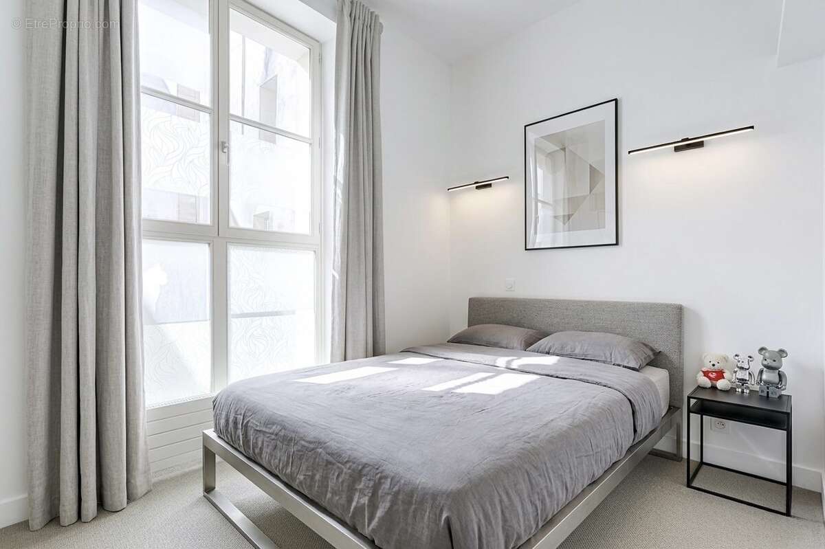 Appartement à PARIS-2E