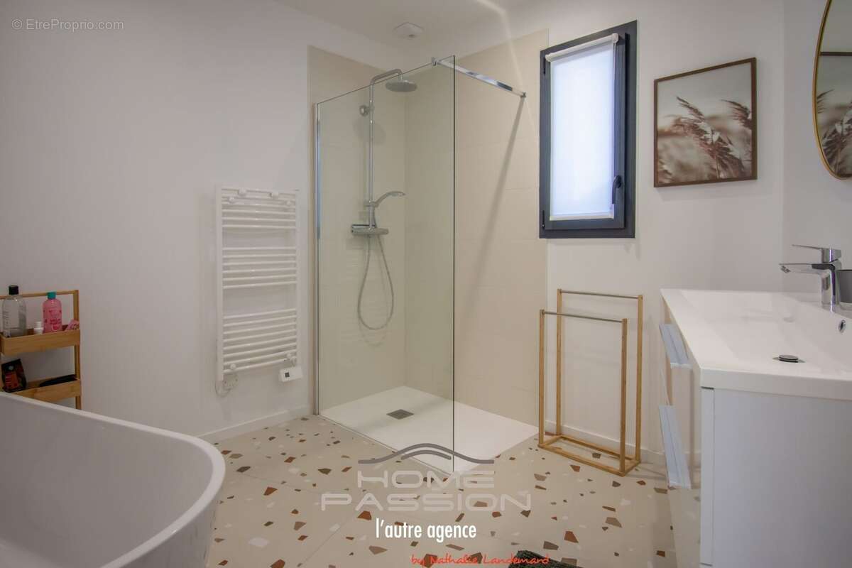 Maison à VAUX-SUR-MER