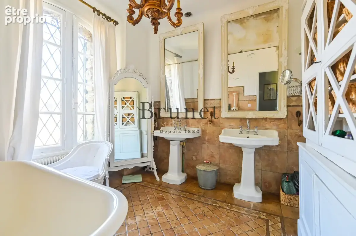 Propriete d'exception - la varenne saint hilaire - photo 11