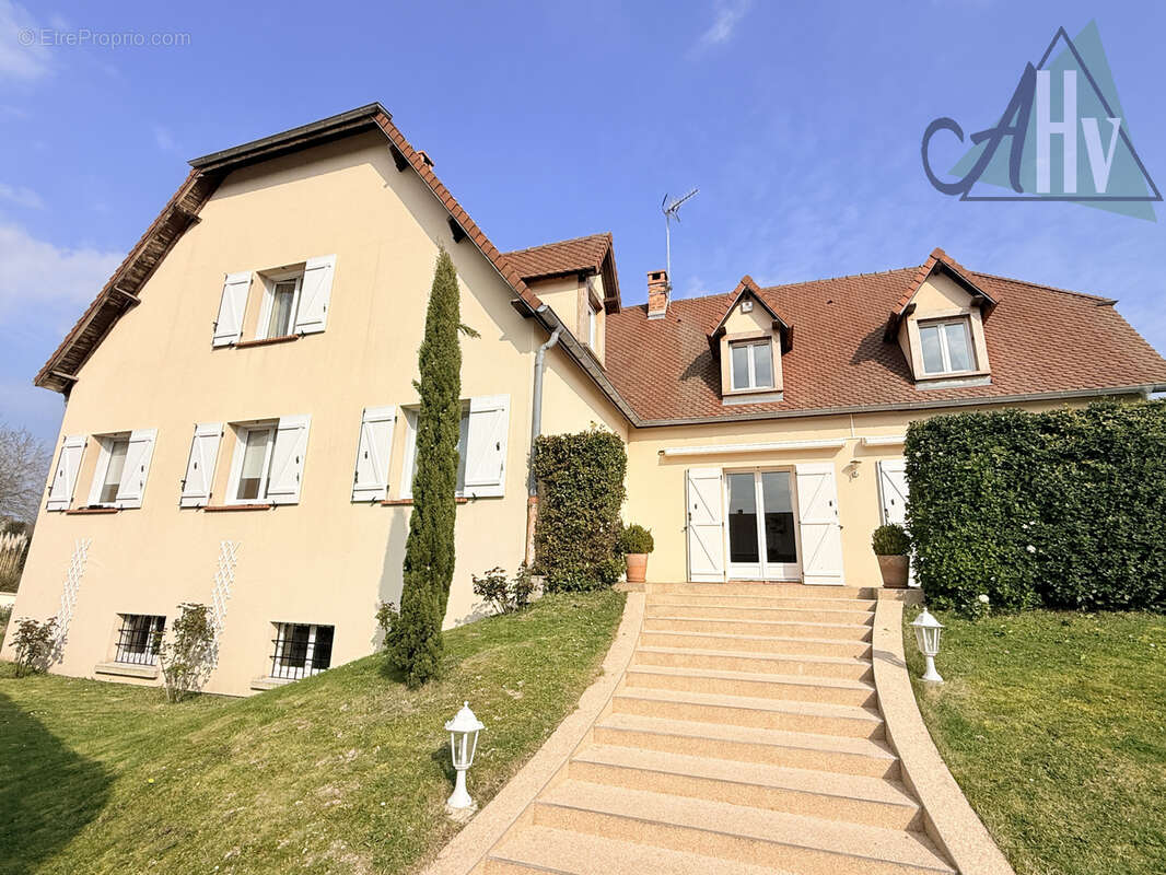 Maison à PLESSIS-BARBUISE