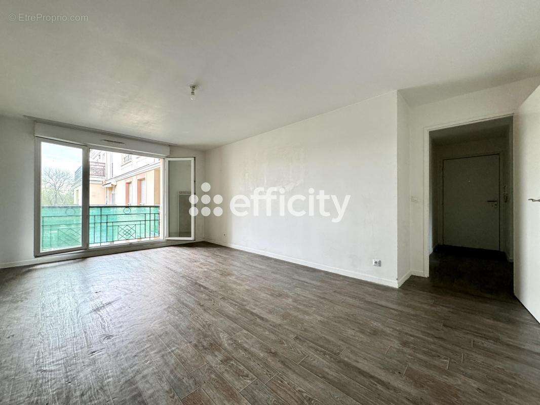 Appartement à VIGNEUX-SUR-SEINE