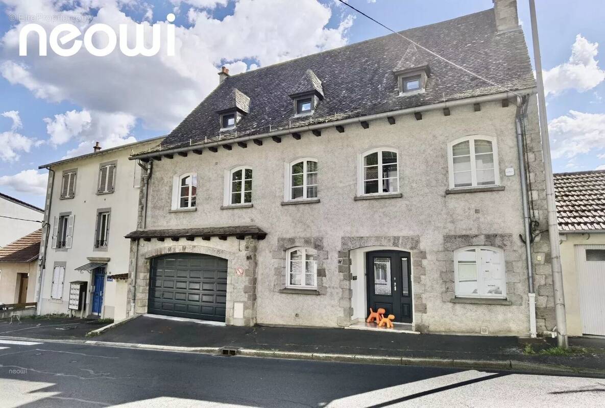 Maison à AURILLAC