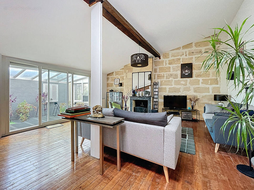 Appartement à BORDEAUX