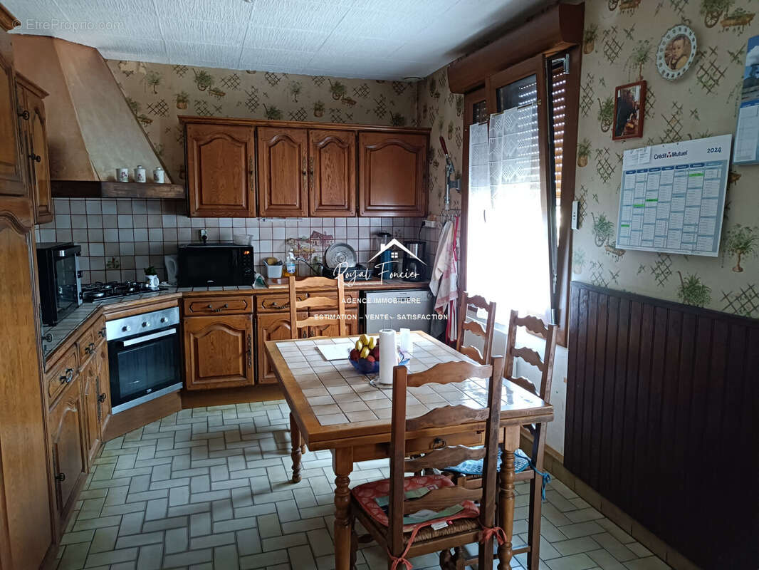 Maison à DANGE-SAINT-ROMAIN