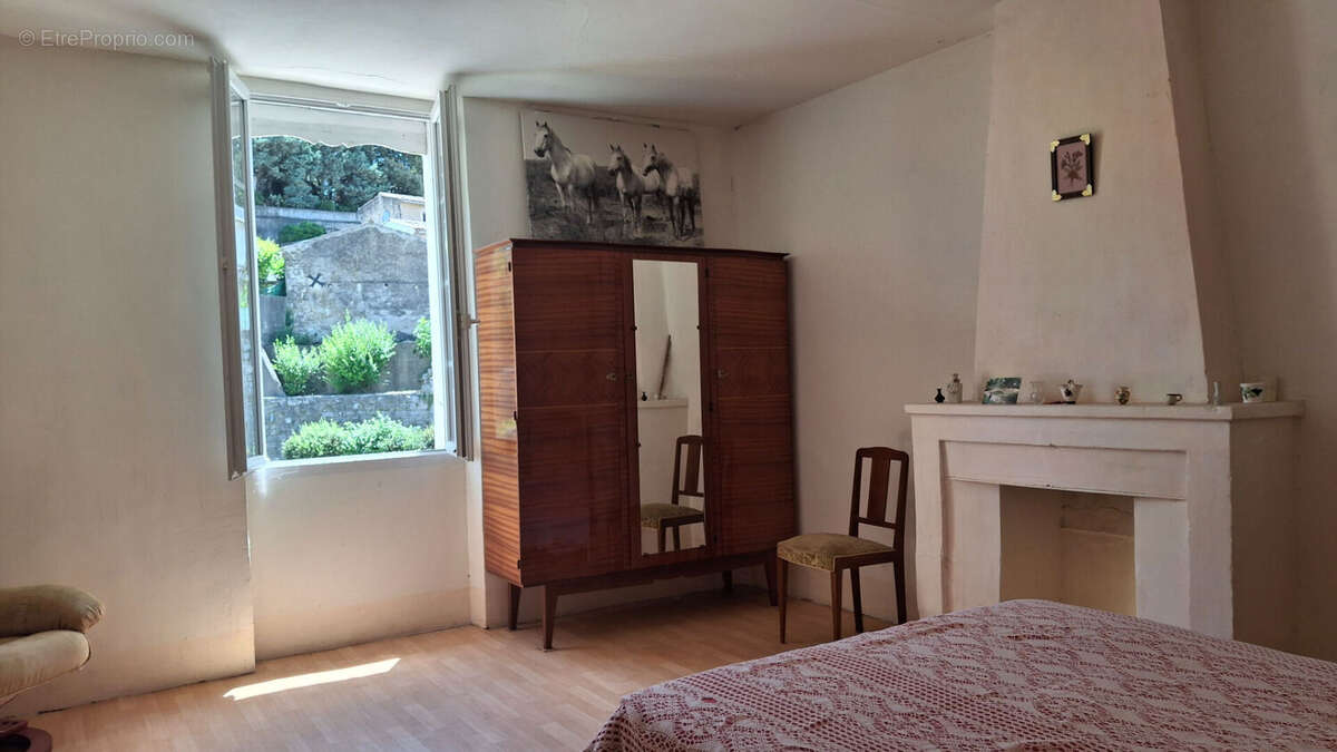 Maison à SAINT-PAUL-TROIS-CHATEAUX