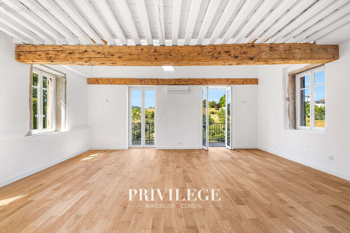 Appartement à LYON-9E