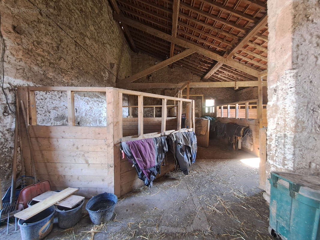 Maison à CLERMONT-DESSOUS