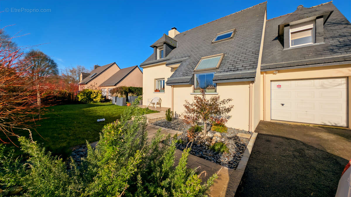 Maison à PLEUMELEUC