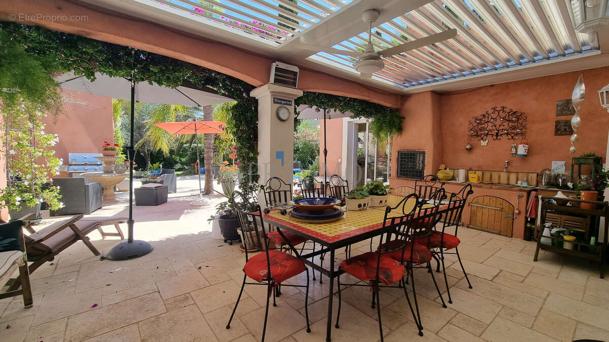 Maison à FREJUS