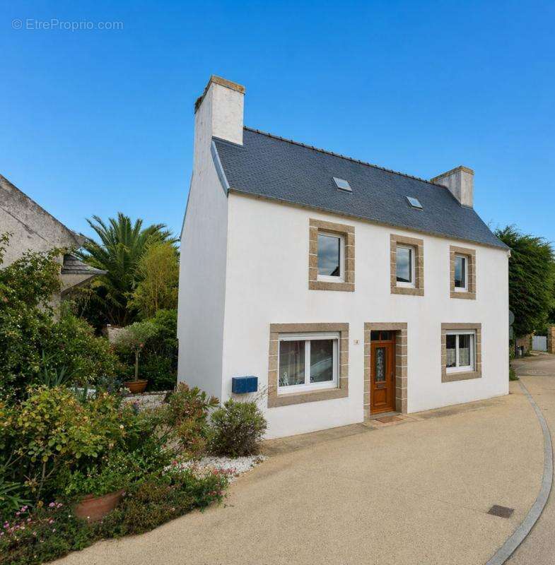 Maison à PLOUGASNOU