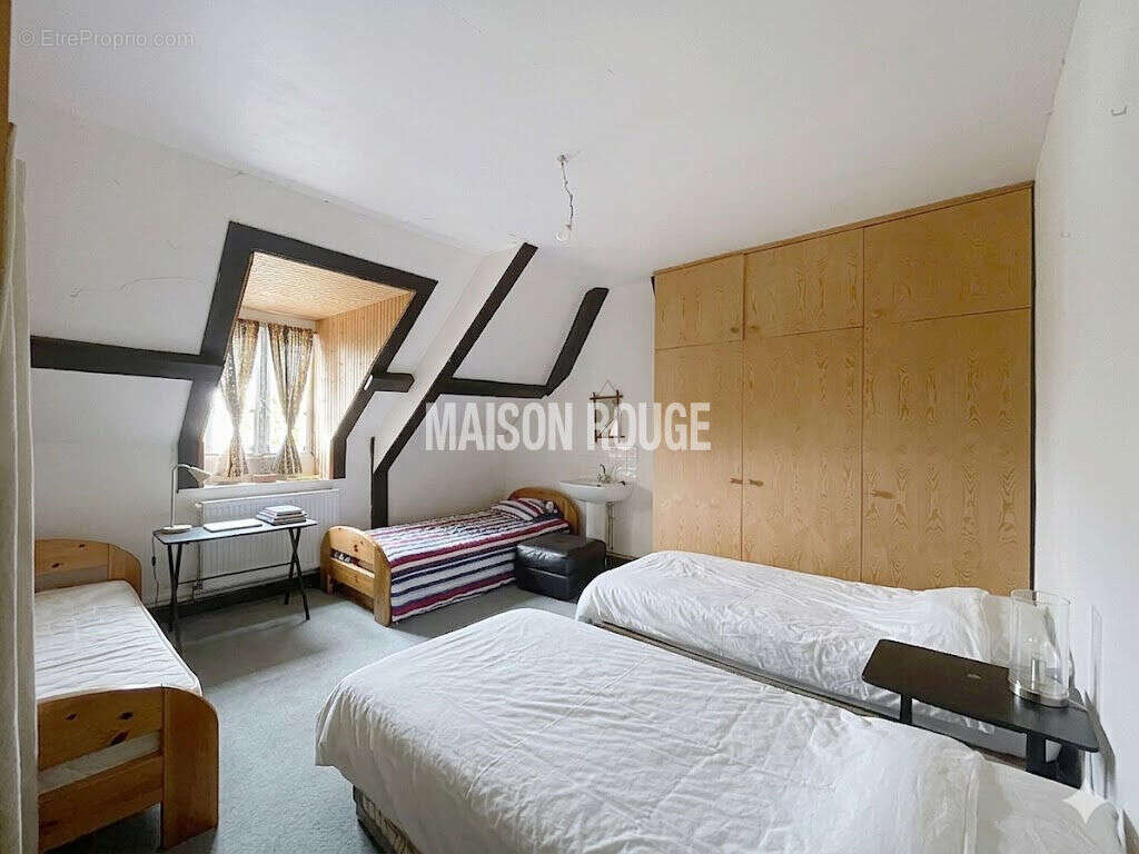 Saint-Briac-sur-Mer: Proprieté XIXème composée d''une maison de capitaine et maison de gardien, à deux pas du bourg - photo 13