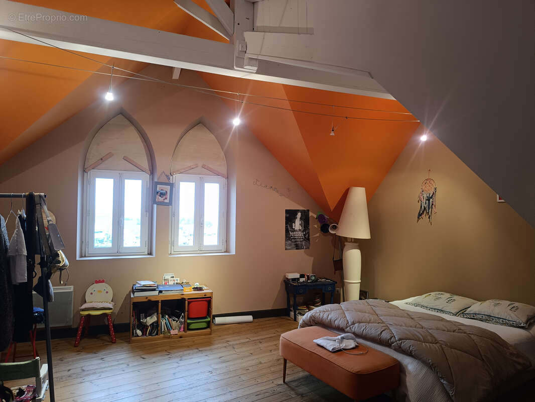 Maison à BARBEZIEUX-SAINT-HILAIRE