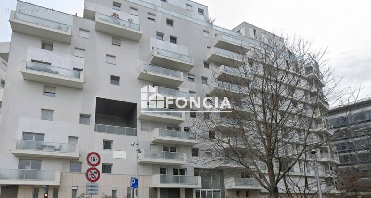 Appartement à ISSY-LES-MOULINEAUX