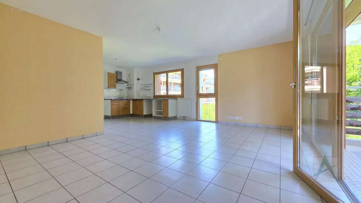 Appartement à COGNIN