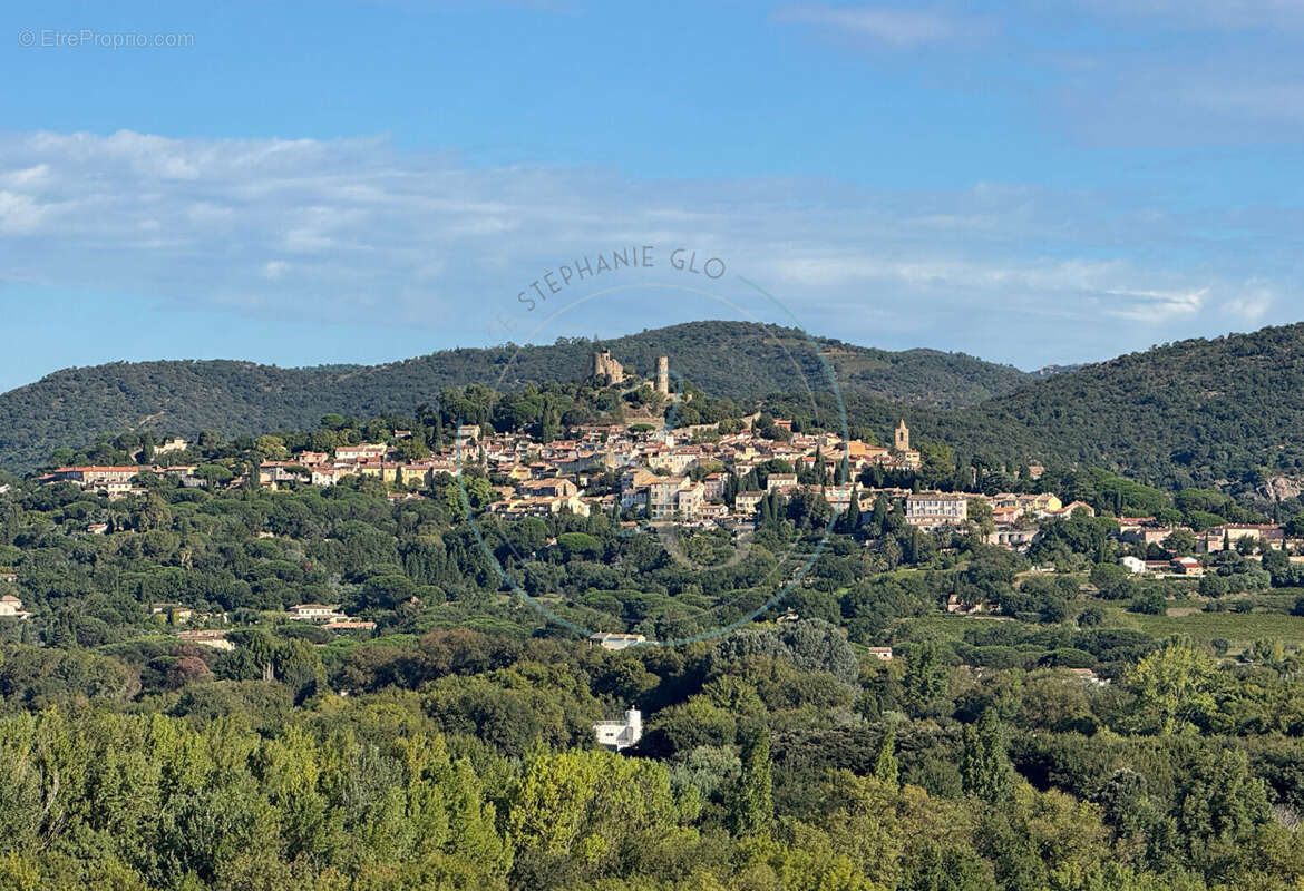 Appartement à COGOLIN