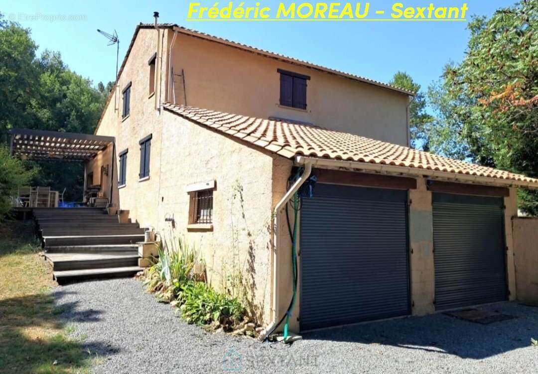 Trés belle maison atypique avec de beaux espaces intérieurs, dépendance et beau terrain - photo 14