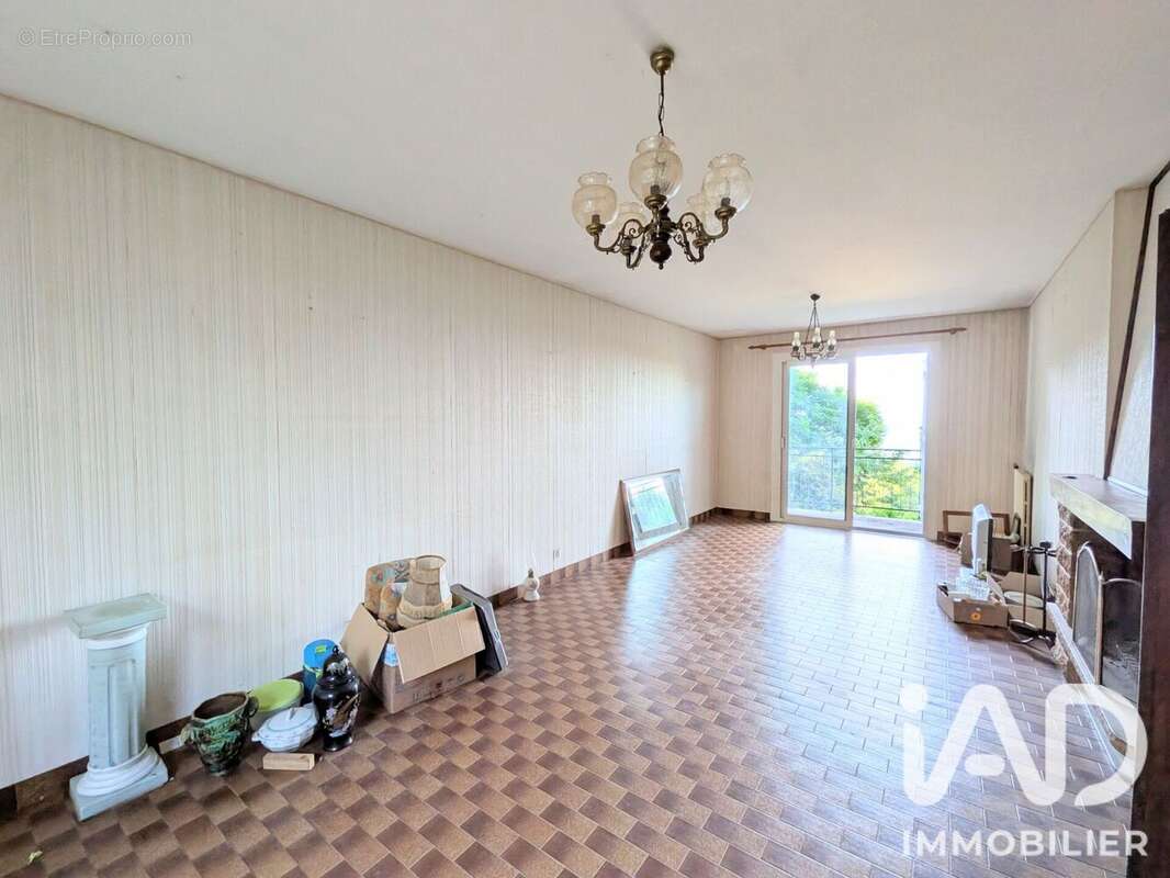 Maison 100 m² à Collonges-La-Rouge  - photo 9