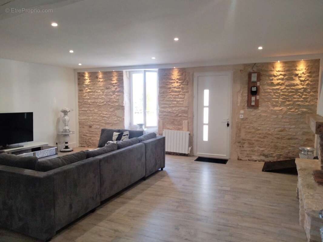 Maison 3 mns centre de Neuville - photo 2