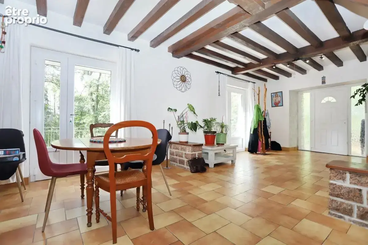 Maison de 9 pièces de 183 m² à Saint-Aubin-du-Cormier - photo 5