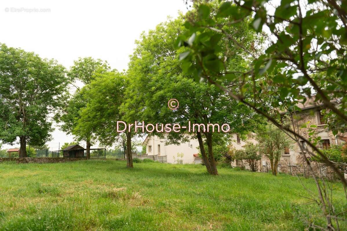 Terrain à AUREC-SUR-LOIRE