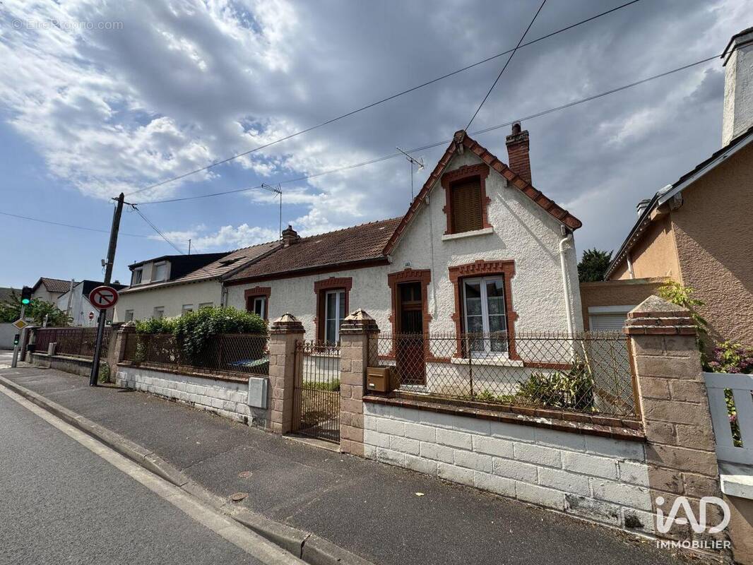 Photo 1 - Maison à FLEURY-LES-AUBRAIS