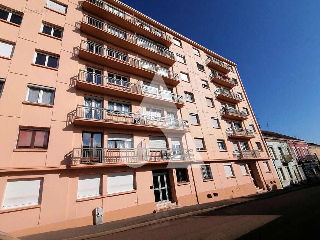 Appartement à MONTCEAU-LES-MINES
