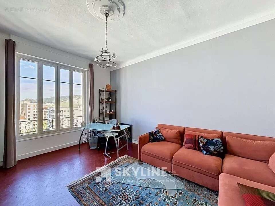 Appartement à MARSEILLE-8E