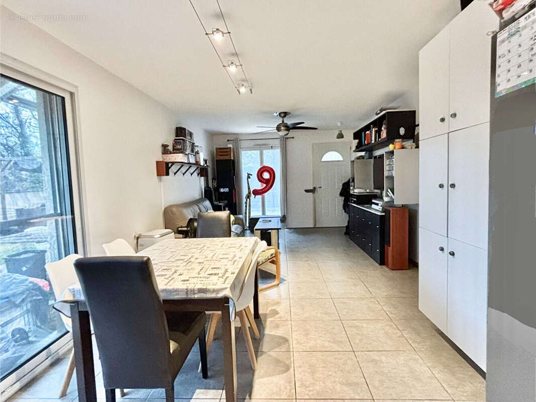 Maison à PONT-DE-CHERUY