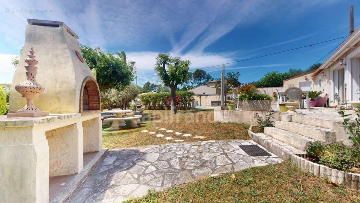 Maison à vendre 5 pièces GAREOULT (83) - photo 21